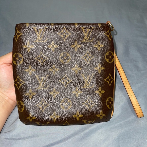 Louis Vuitton Monogram Partition wristlet - Picture 2 of 8